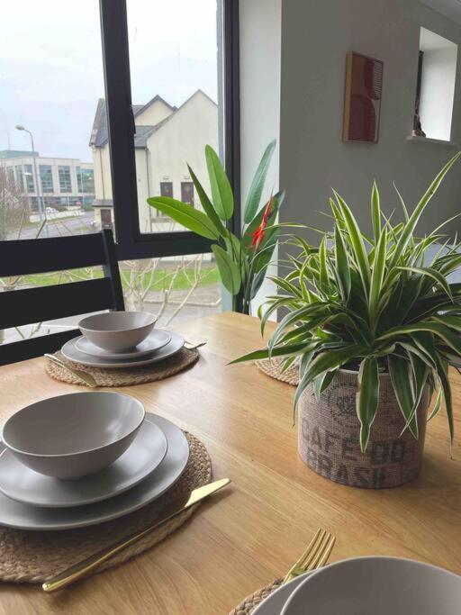 Entire Apartment , Centre Carrick on Shannon Esterno foto