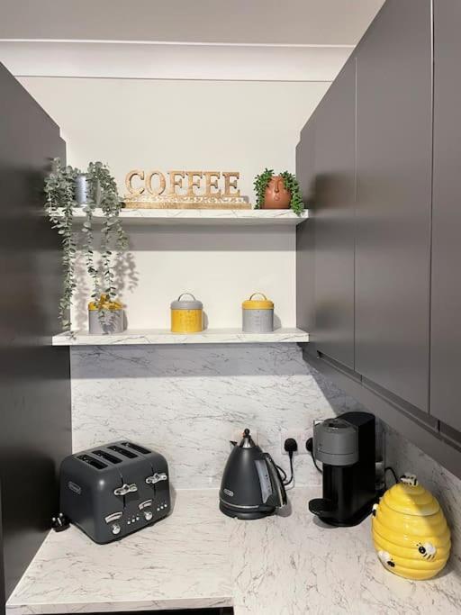 Entire Apartment , Centre Carrick on Shannon Esterno foto