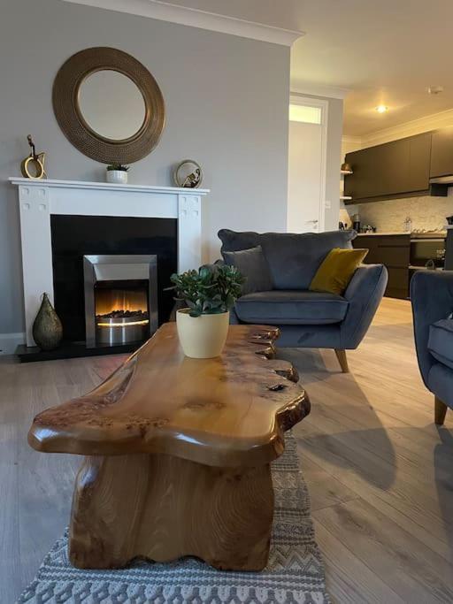 Entire Apartment , Centre Carrick on Shannon Esterno foto
