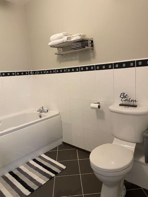 Entire Apartment , Centre Carrick on Shannon Esterno foto